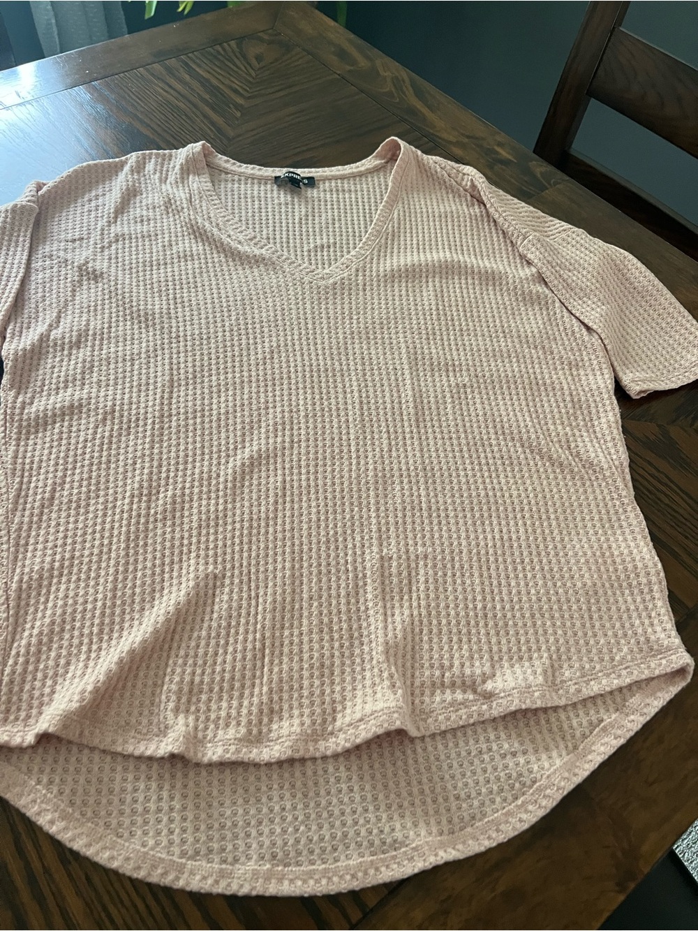 Express Pink Solid Waffle Knit V-Neck Long Sleeve Pullover Top Women’s M # 706